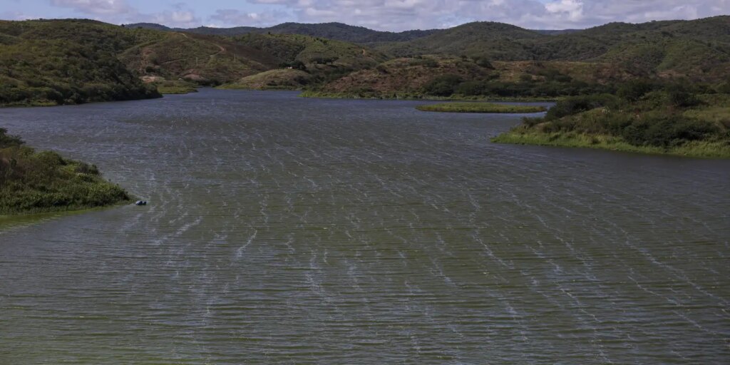 nivel-do-rio-sao-francisco-ultrapassa-cota-de-alerta