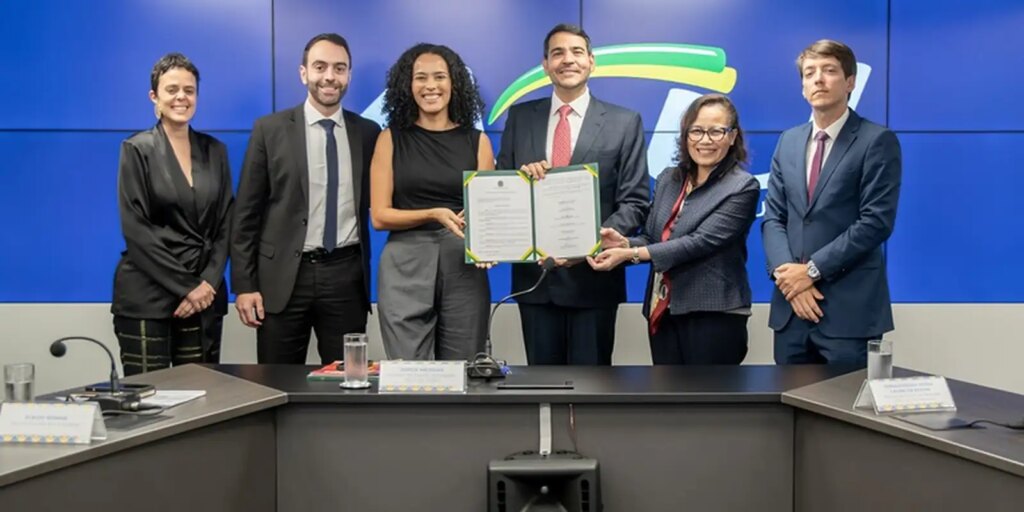 agu-garante-posse-de-servidora-exonerada-do-itamaraty-por-banca-racial