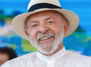 presidente-lula-faz-cirurgia-de-catarata-e-recebe-alta-hospitalar