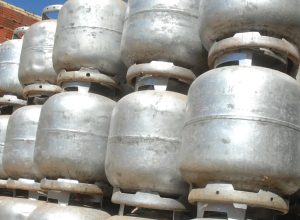 justica-bloqueia-r$-327-mi-do-cv-por-venda-ilegal-de-gas-de-cozinha